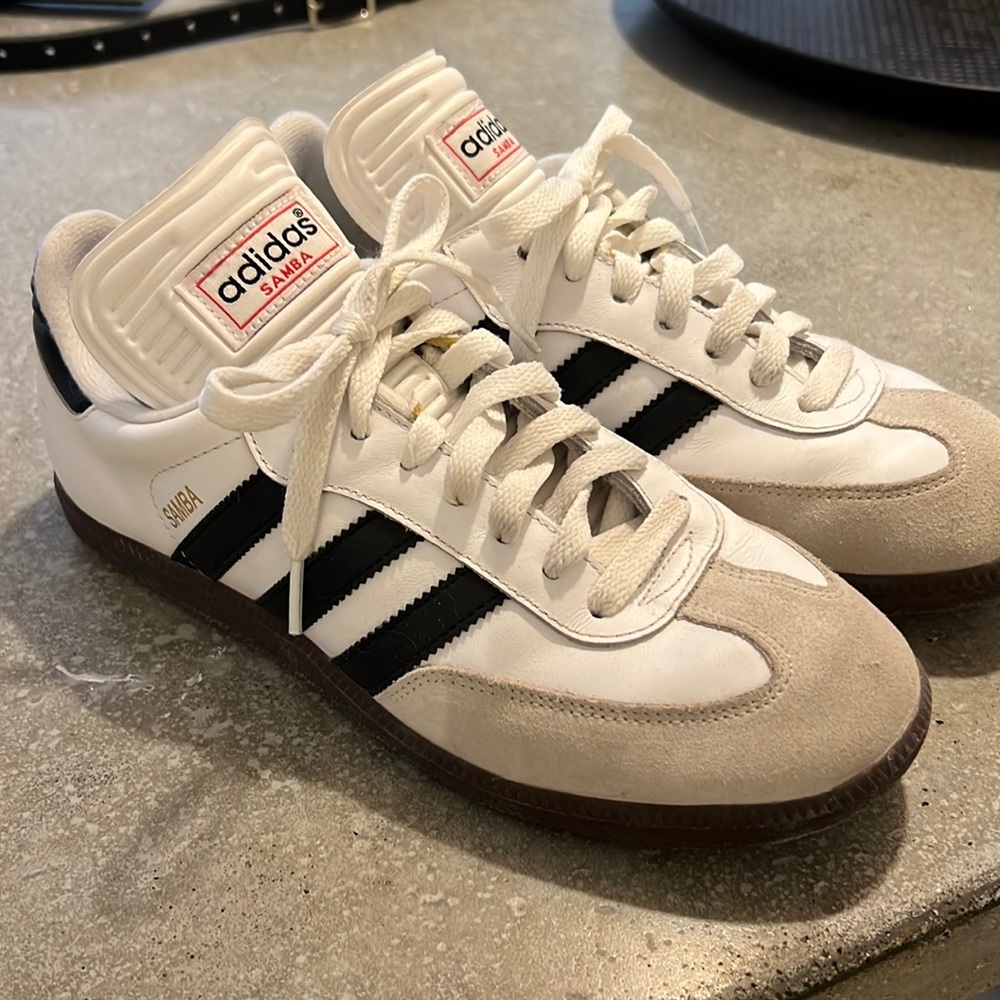 *SOLD* Adidas Samba sneakers